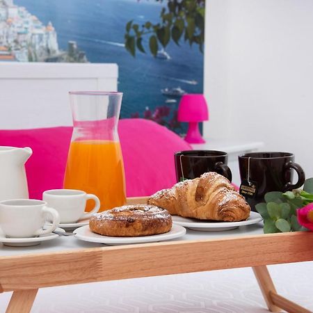 Stanza Tasso - De Vivo Realty Sorrento Bed and Breakfast Buitenkant foto